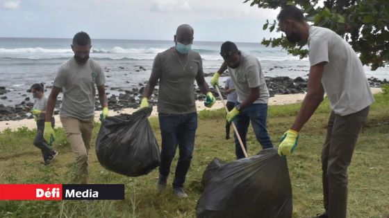 Budget 2022/23 : Un milliard de roupies pour le nettoyage et le maintien des plages