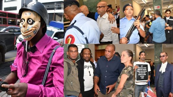 [En images] Comparution de l’ACP Gangadin : un homme masqué avec les inscriptions «Planting», «Caso» et «Zéro caution» attire l’attention