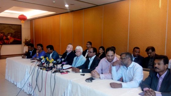 Paul Bérenger: «Difficile à croire que Bhadain et Soodhun critiquent Jangi sans l’aval de sir Anerood Jugnauth»