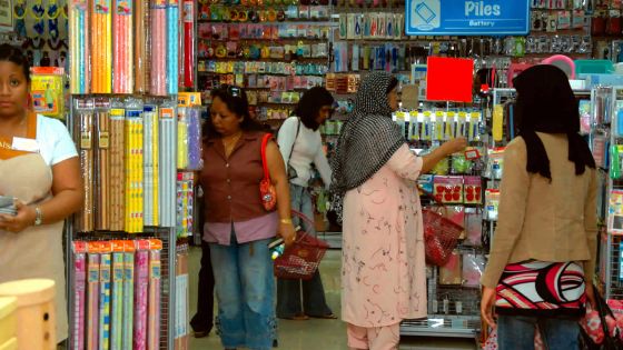 Période de fin d’année: combien les Mauriciens dépensent dans les…