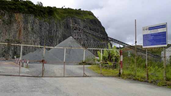 Suivant une plainte de la Water Resources Unit: découverte d’un trafic de roches valant plusieurs millions