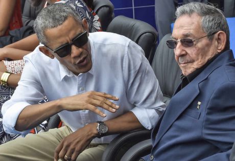 Diplomatie du baseball: Obama et Castro assistent à un match à La Havane