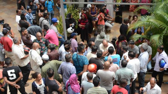 Marchands ambulants: sept nouvelles arrestations pour «rassemblement illégal»