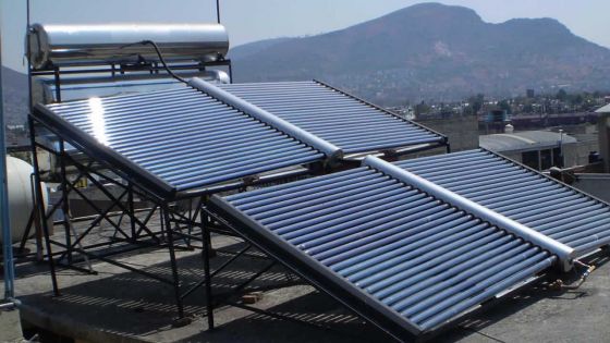 Énergies alternatives - Chauffe-eau solaires: des subventions à 15 000 familles