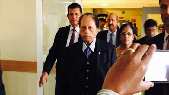Hôpital Dr A.G. Jeetoo : sir Anerood Jugnauth rend visite au président de l’Icta