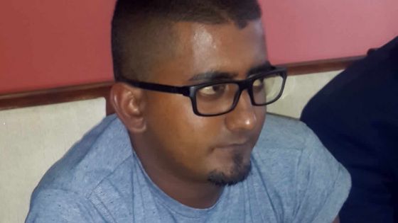 Aslam Noursing: «Un homme menace de me sectionner les pieds»