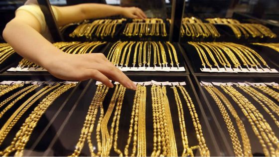 Commerce - Les bijoux en or plus chers de Rs 800 à Rs 3 000