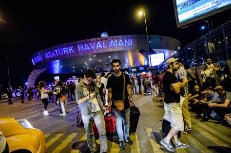 Turquie : 36 morts dans un triple attentat-suicide à l’aéroport d’Istanbul