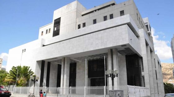 Pédophilie: procès maintenu contre un ex-chargé de cours