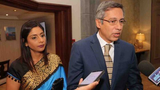 Rencontre Sushma Swaraj – Xavier-Luc Duval : « L’occasion de passer en revue la coopération entre Maurice et l’Inde »