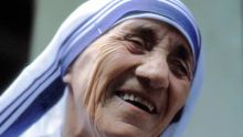 Mère Teresa, icône de la charité, sera canonisée dimanche