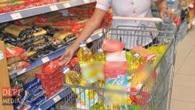 Cas positifs à Chamarel : des villageois cèdent au «panic buying»
