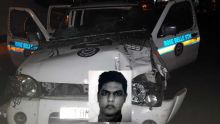 Tentative de meurtre : l’étudiant vole un van de la police et percute un sergent