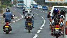 Sur l’autoroute : les motocyclistes ne doivent pas dépasser 80 km/h