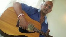 Portrait d’artiste : Ajit Ramtahal célèbre les stars du foot en chantant