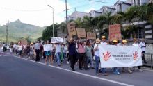 Marche contre la pédophilie : les manifestants réclament le vote du Children’s Bill