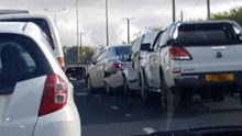 Nouvelle-France : un carambolage entre six véhicules provoque un embouteillage
