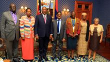 Visite de courtoisie du président Kenyatta à la State House