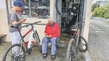 Mohunlall Ramsurn : à 98 ans, un vélo-mécano qui défie le temps