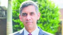 Dr Ramawad Soobrah, Breast Surgeon : «Sans le soutien émotionnel, le traitement est plus difficile»