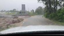 [Live] Pluies torrentielles : le rond-point de Wooton envahi par les eaux