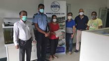World Knits fait don de 10 000 masques 