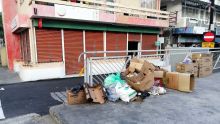 Dépôt d’ordures sur les trottoirs : des commerçants pointés du doigt à la rue Volcy Pougnet
