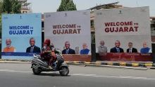 Des pancartes pour accueillir Pravind Jugnauth au Gujarat