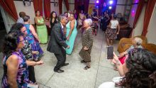 À Vacoas : Marie Laurence Cateaux danse le séga pour ses 100 ans
