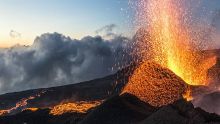 La Réunion : première éruption de l'année pour le Piton de la Fournaise