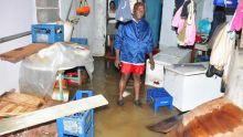 Fortes pluies : l'eau envahit maisons, commerces et routes à Gokhoola