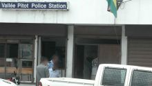 Vallée-Pitot : Rs 120 000 disparaissent de son compte bancaire, son fils arrêté