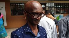 Nomination Day : Gandhi candidat au no 8
