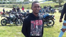 Kewal Nagar : un motocycliste âgé de 20 ans meurt dans un accident de la route