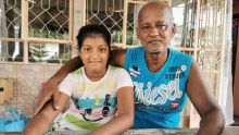 Robin et Jenita Ramlagan meurent dans un accident - Yuvna, 10 ans : «Mes parents me manquent»