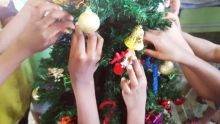 Incursion dans des maisons d’accueil : la magie de Noël  au rendez-vous 