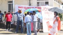 Renvoi des élections villageoises : l’opposition réclame plus d’autonomie