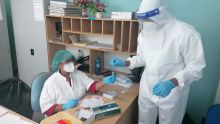 Covid-19 : deux policiers testés négatifs après le test PCR