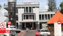 Il chute en poursuivant sa femme dans les escaliers : un homme de 37 ans succombe après huit jours en soins intensifs