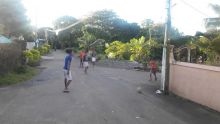 Rich Fund, un petit village figé dans le temps : les enfants jouent dans la rue