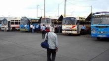 À Terre-Rouge : un septuagénaire tombe d’un autobus en marche