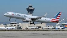 American Airlines : il fait irruption dans le cockpit et endommage l’avion