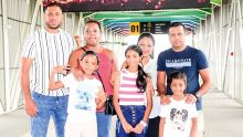 Radio Plus célèbre la fête des Mères - «Maman et papa, faites vos valises!» : des défis pendant trois jours pour gagner un voyage de rêve
