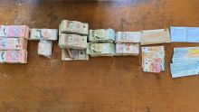 Blanchiment d’argent : un homme de 55 ans arrêté avec plus de Rs 4,3 millions à Quatre-Bornes