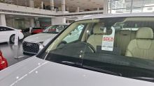 Ruée sur les véhicules neufs avant le couperet fiscal : plusieurs concessionnaires automobiles en rupture de stock 