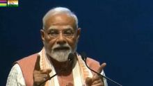 Visite officielle : «J’ai apporté l’eau sacrée du Sangam pour être versée au Ganga Talao», dit Modi
