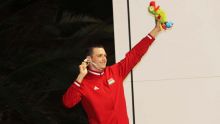 JIOI – Natation : « une fierté énorme… », confie Bradley Vincent, médaillé d’or