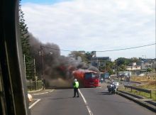 St-Jean : un bus dévasté par le feu 