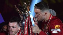 Le capitaine de Liverpool Jordan Henderson joueur de l'année en Premier League