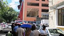 CEB : interminable file d’attente à Port-Louis cet après-midi
